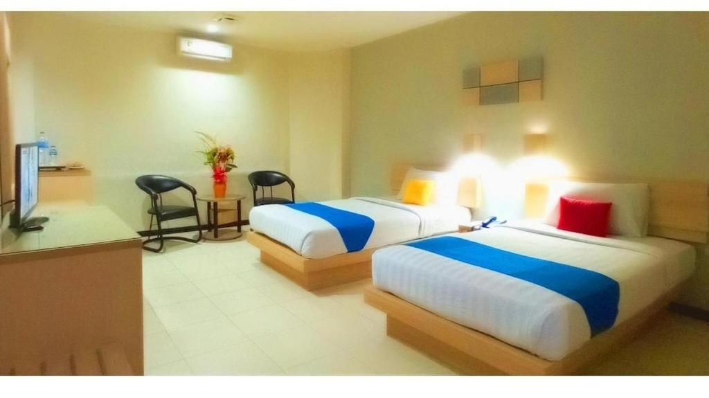 Merpati Hotel Pontianak Ngoại thất bức ảnh