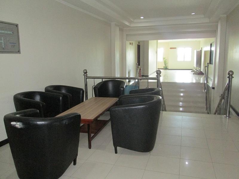 Merpati Hotel Pontianak Ngoại thất bức ảnh